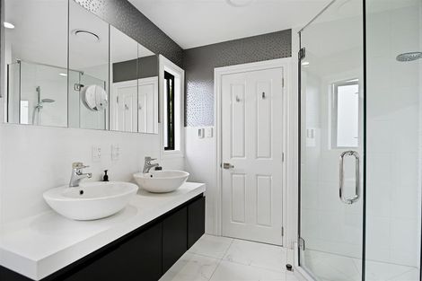 Photo of property in 127 Regent's Park Drive, Casebrook, Christchurch, 8051