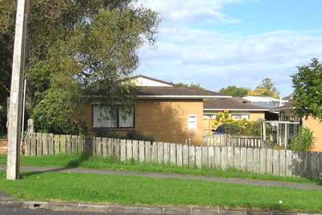 Photo of property in 2-6 Imelda Road, Te Atatu Peninsula, Auckland, 0610