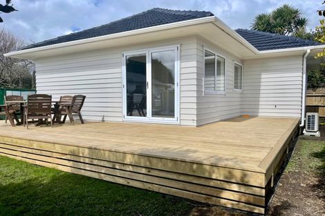 Photo of property in 2/55 Aramoana Avenue, Devonport, Auckland, 0624