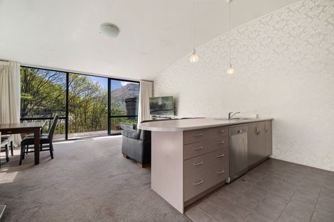 Photo of property in Elkridge Apartments, 12/64 Marina Drive, Frankton, Queenstown, 9300