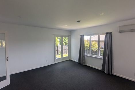 Photo of property in 2/7 Leonard Place, Saint Martins, Christchurch, 8022