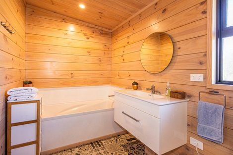 Photo of property in 18 Kaitieke Road, Raurimu, Owhango, 3990