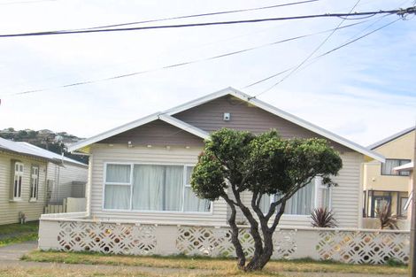 Photo of property in 90 Kauri Street, Miramar, Wellington, 6022