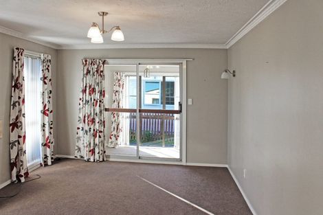 Photo of property in 220 Waimairi Road, Ilam, Christchurch, 8041