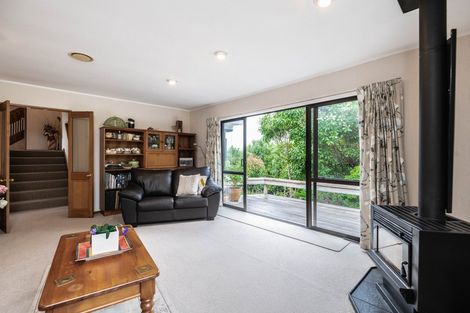 Photo of property in 11 Montrose Grove, Churton Park, Wellington, 6037