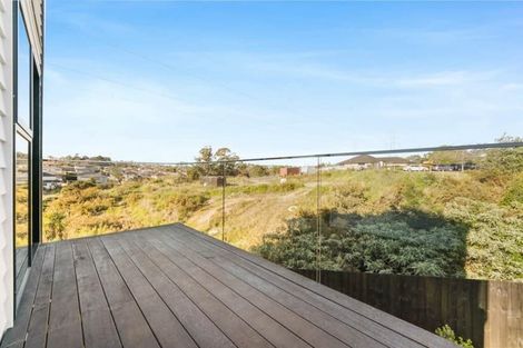 Photo of property in 5 Liban Place, Massey, Auckland, 0614