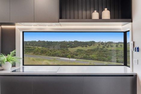 Photo of property in 4 Hapukupuku Avenue, Beachlands, Auckland, 2018