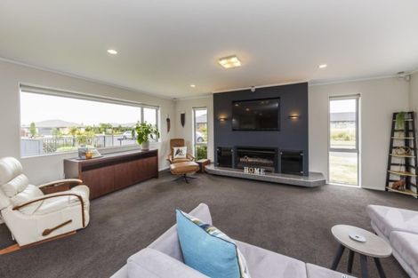 Photo of property in 23 Pegasus Place, Kelvin Grove, Palmerston North, 4414