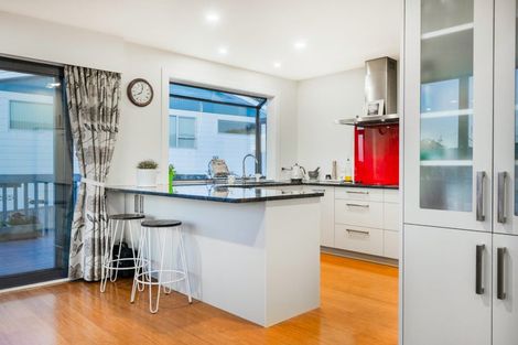 Photo of property in 6 Ettrick Grove, Papakowhai, Porirua, 5024