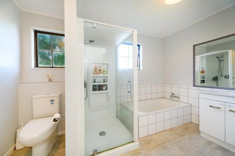Photo of property in 68 Pencarrow Street, Highbury, Palmerston North, 4412