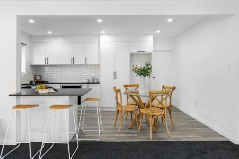 Photo of property in 1/320 Memorial Avenue, Burnside, Christchurch, 8053