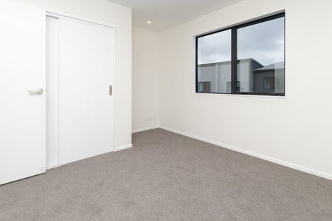 Photo of property in 9/25 Jabuka Street, Glen Eden, 0602