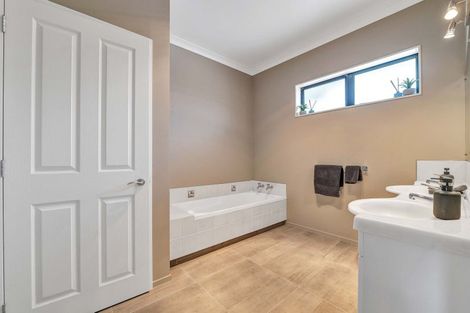 Photo of property in 282 Wortley Road, Waiongana, New Plymouth, 4373