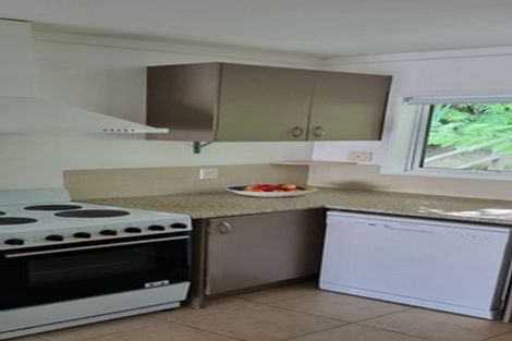 Photo of property in 15f1 Bloomsbury Grove, Newlands, Wellington, 6037