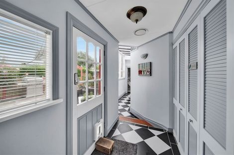 Photo of property in 15 Surrey Street, Hawera, 4610