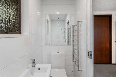 Photo of property in 30 Kingham Place, Avonhead, Christchurch, 8042