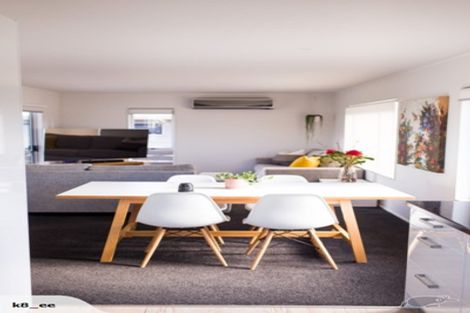 Photo of property in 52 Gloucester Road, Mount Maunganui, 3116