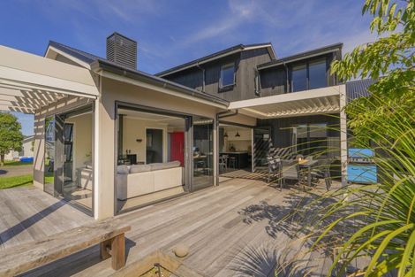 Photo of property in 14 Leeward Drive, Whitianga, 3510