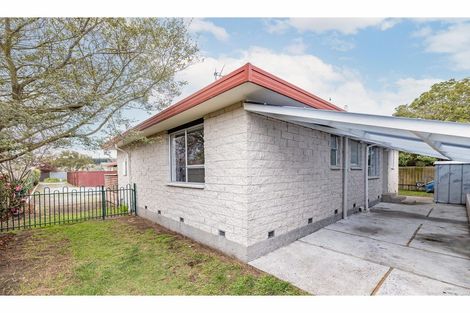 Photo of property in 2/126a Inwoods Close, Parklands, Christchurch, 8083