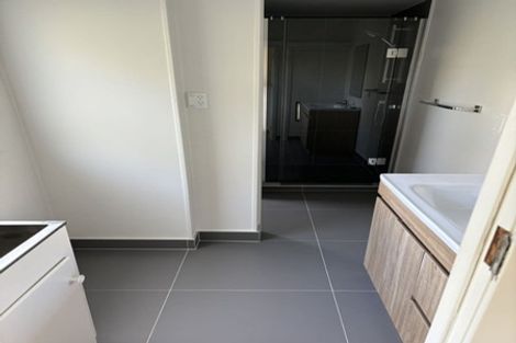 Photo of property in 28 Newhaven Terrace, Mairangi Bay, Auckland, 0630