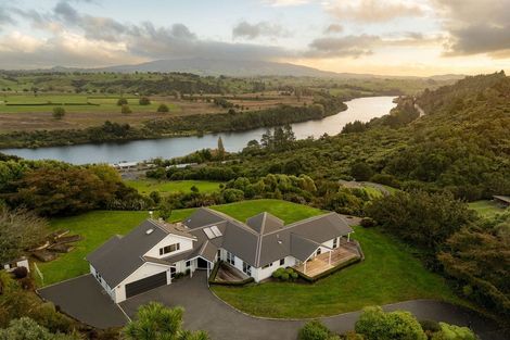 Photo of property in 1829i Cambridge Road, Karapiro, Tirau, 3484