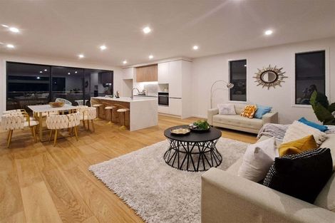 Photo of property in 952b East Coast Road, Northcross, Auckland, 0632