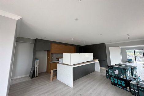 Photo of property in 13 Lumber Rise, Swanson, Auckland, 0614