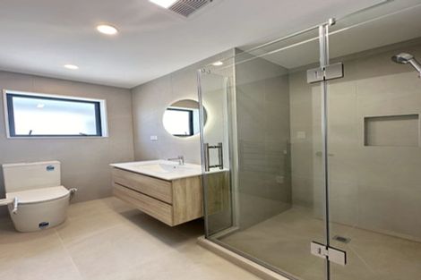 Photo of property in 30 Lisa Rise, Half Moon Bay, Auckland, 2012