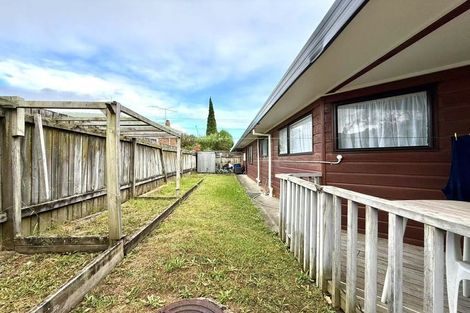 Photo of property in 2/279 Hobsonville Road, Hobsonville, Auckland, 0618
