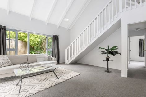 Photo of property in 54f2 Hungerford Road, Houghton Bay, Wellington, 6023