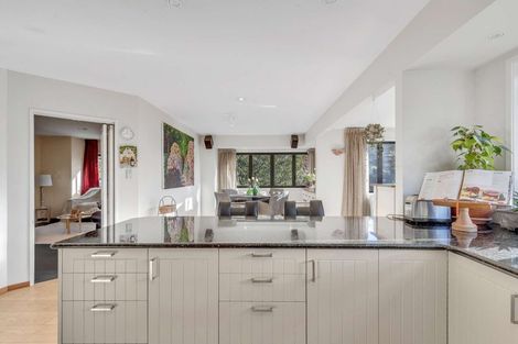 Photo of property in 27 Awatea Terrace, Lynmore, Rotorua, 3010