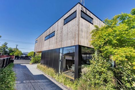 Photo of property in 53a Edward Avenue, Edgeware, Christchurch, 8013