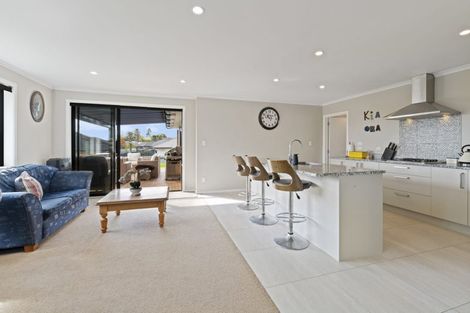 Photo of property in 11b Karioitahi Road, Waiuku, 2123