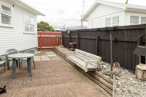 Photo of property in 11 Cobham Street, Levin, 5510