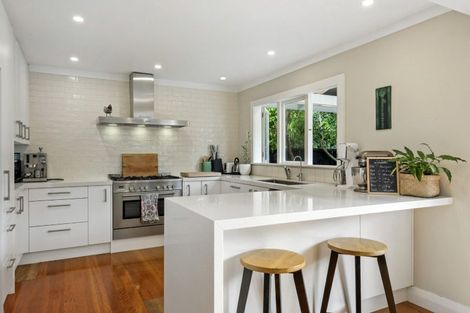 Photo of property in 1/92 Norwood Road, Bayswater, Auckland, 0622