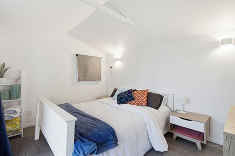 Photo of property in 42a Main Road, Governors Bay, 8971