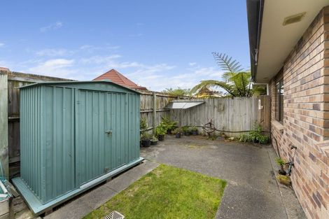 Photo of property in Rangeview Villas, 38/9 Fuller Close, Levin, 5510