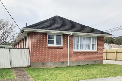 Photo of property in 8f1-c Exchange Street, Ebdentown, Upper Hutt, 5018