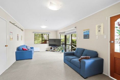 Photo of property in 94a Konini Road, Titirangi, Auckland, 0604