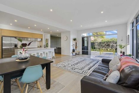 Photo of property in 24b Mansfield Avenue, St Albans, Christchurch, 8014