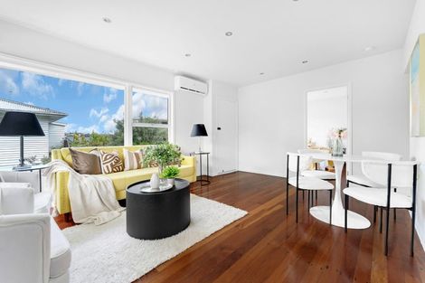 Photo of property in 2/180 Archers Road, Glenfield, Auckland, 0629