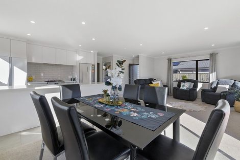 Photo of property in 29 Henrietta Maxwell Grove, Wainuiomata, Lower Hutt, 5014