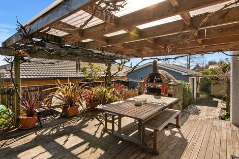 Photo of property in 72 Neale Avenue, Stoke, Nelson, 7011