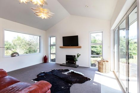 Photo of property in 218 Tarata Road, Inglewood, 4387