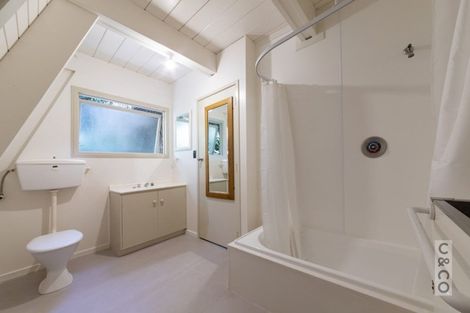 Photo of property in 123 Motutara Road, Muriwai, Waimauku, 0881