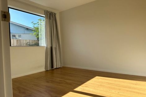 Photo of property in 39a Cutler Street, New Lynn, Auckland, 0600