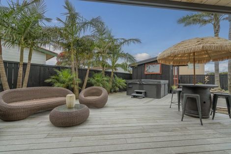 Photo of property in 33 Mccormick Place, Pauanui, Hikuai, 3579