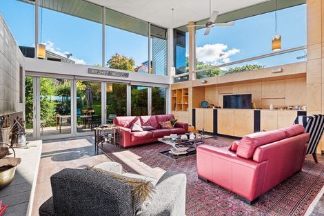 Photo of property in 44-46 Park Street, Queenstown, 9300
