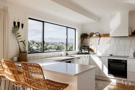 Photo of property in 70 Hinewa Road, Otumoetai, Tauranga, 3110