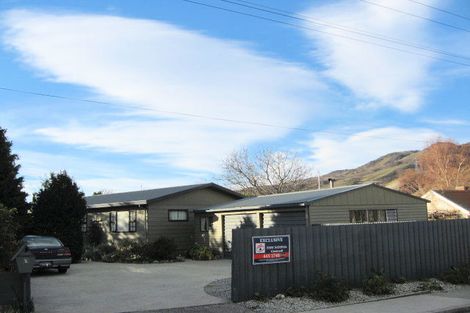 Photo of property in 1 Donegal Street, Cromwell, 9310